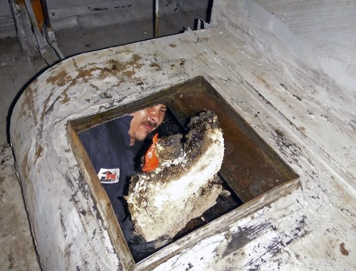 huge-chunk-of-grease commercial kitchen cleaning services los angeles
